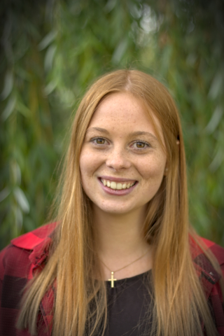 Hier ist ein Bild der Tutorin Jessica zu sehen.